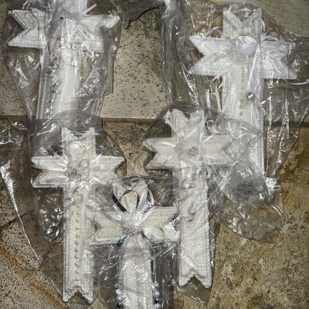 Elegant White Crochet Cross